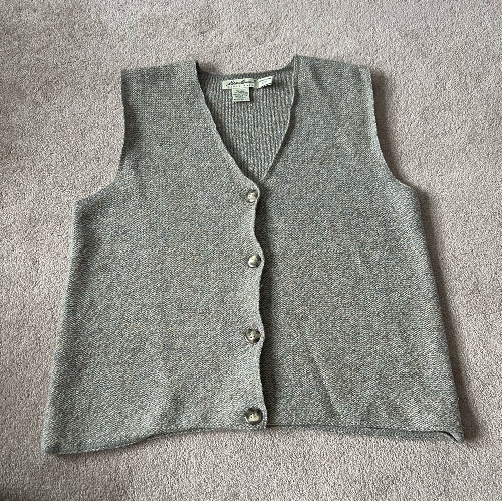 Vintage Eddie Bauer Heather Gray V-Neck Button Up Knit 100% Wool Sweater Vest